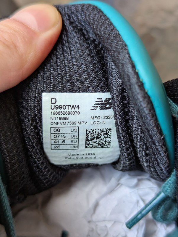 кроссовки New Balance 990v4 5