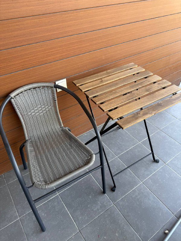 стол и стул