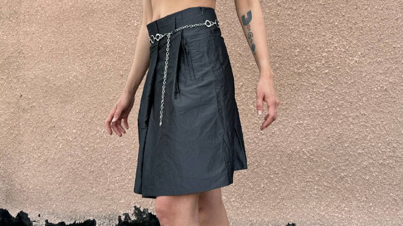 Silver skirt with belt Size S 4