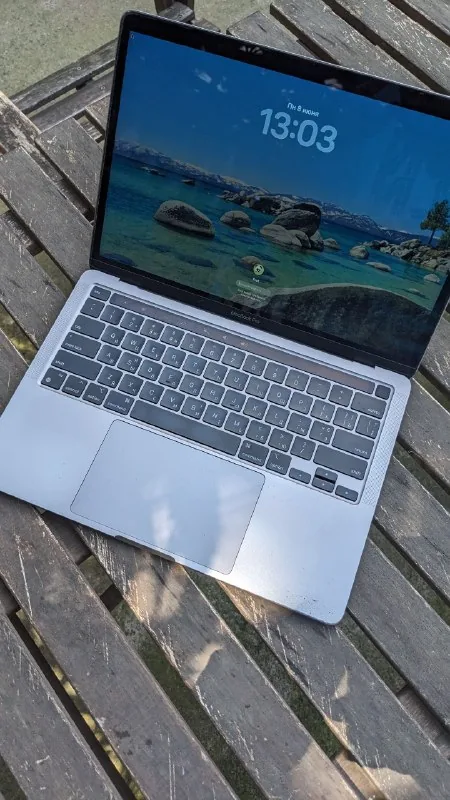 MacBook Pro 13 M1 8/256 1