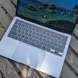 MacBook Pro 13 M1 8/256 1