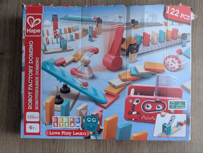 Падающее домино Hape деревянное с кубиками