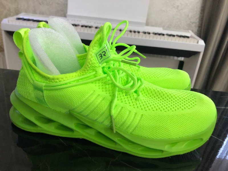 Мужские кроссовки 41 размер