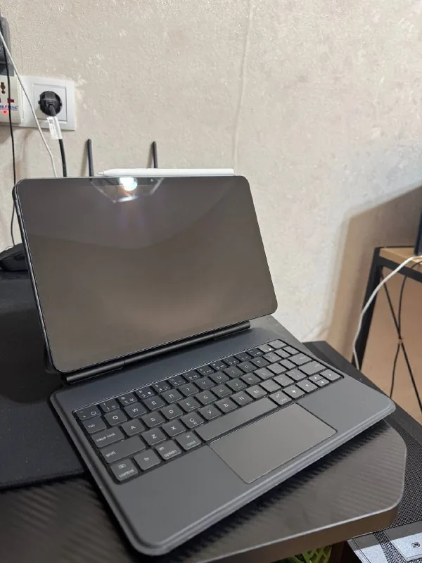 Xiaomi Pad 6 8GB/256GB Wi-Fi პლანშეტი სტილუსითა და კლავიატურით 1
