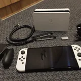 Nintendo Switch OLED 1