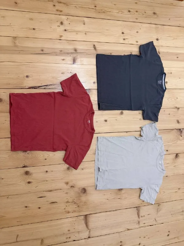 Футболки Muji, Uniqlo
