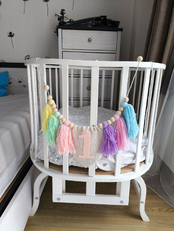 Детская кроватка с матрасом и комплектом белья