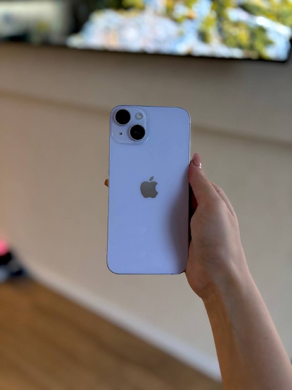 iPhone 14, iPhone 12, AirPods 3, Nintendo Switch 2