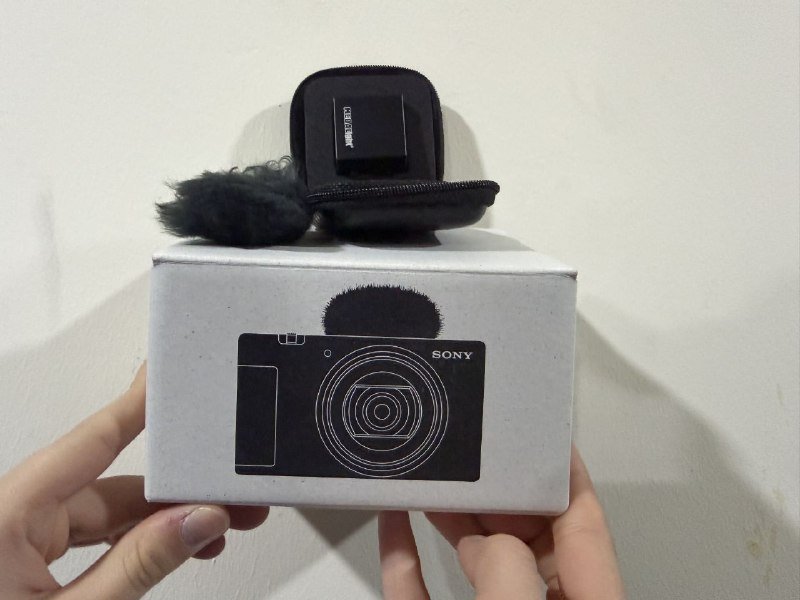 Sony ZV-1 II камера, накамерная вспышка 8
