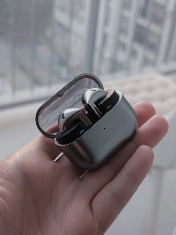 Samsung Galaxy Buds 3 1