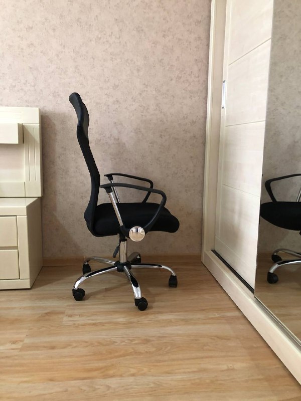 Офисное кресло из Jysk 2