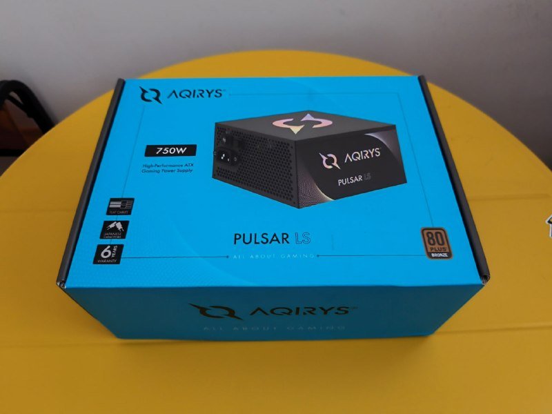 Aqirys Pulsar LS 750W, Sapphire Nitro Gear Graphics Card Support 3