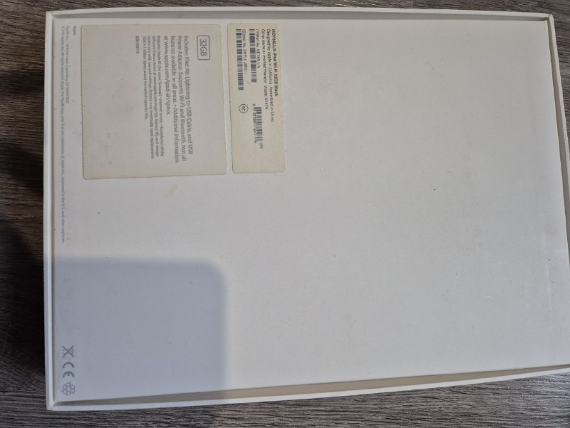 IPad Air Wi-Fi 32Gb Black с кабелем, чехлом и коробкой 4