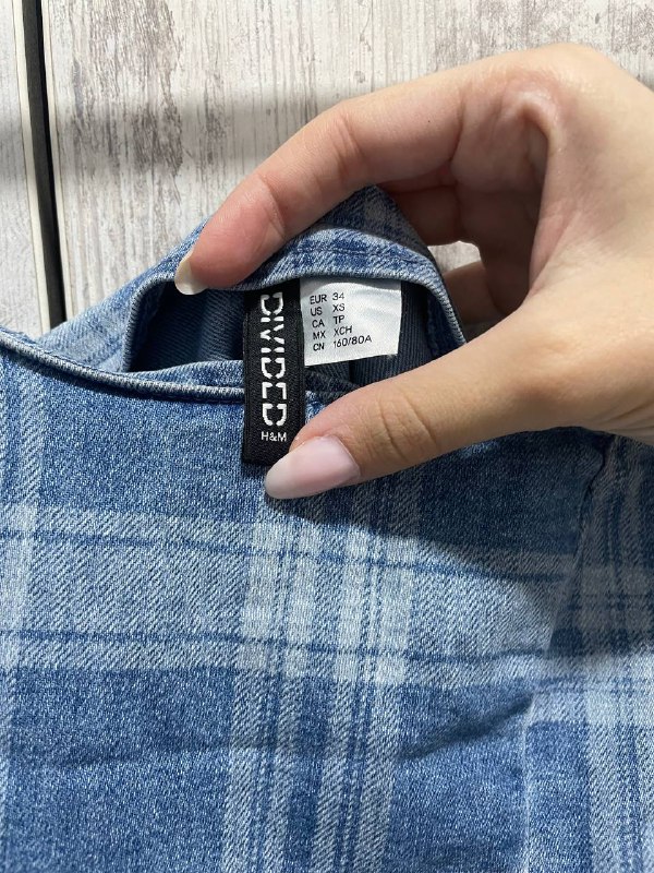 белые джинсы Bershka, джинсы Pull and Bear, джинсовое платье H&M, летняя двойка топ и платье 8
