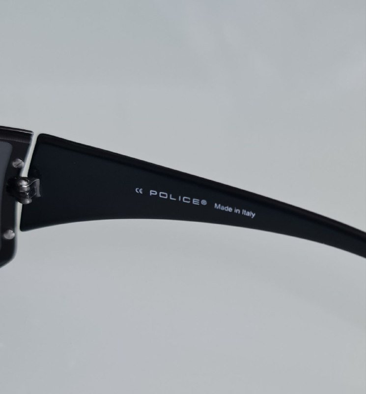 Мужские солнцезащитные очки Police S 8180 черные 5