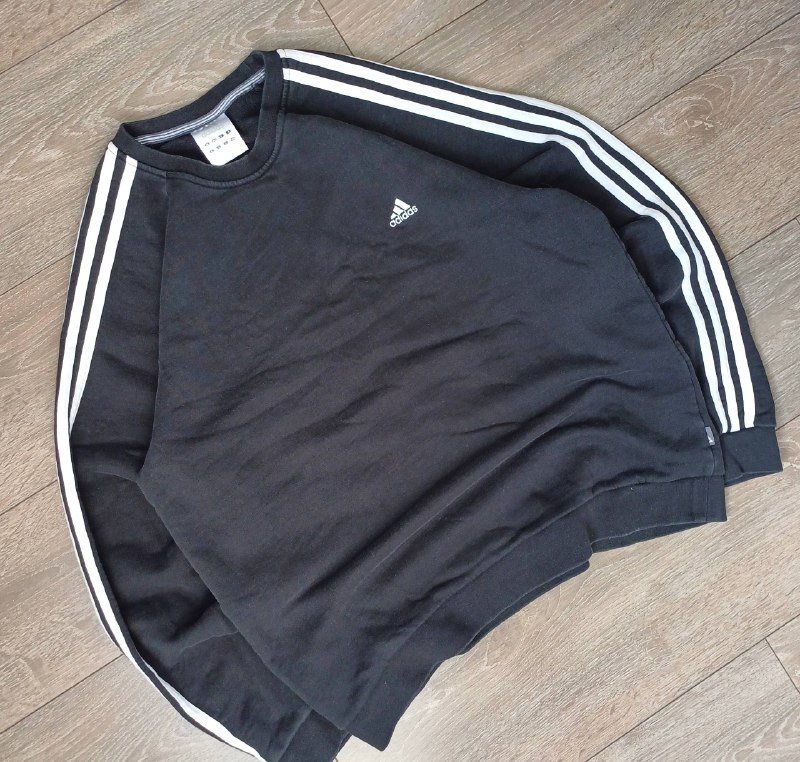 Adidas sweater size L 2