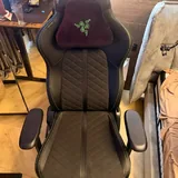 Игровое кресло Razer 3