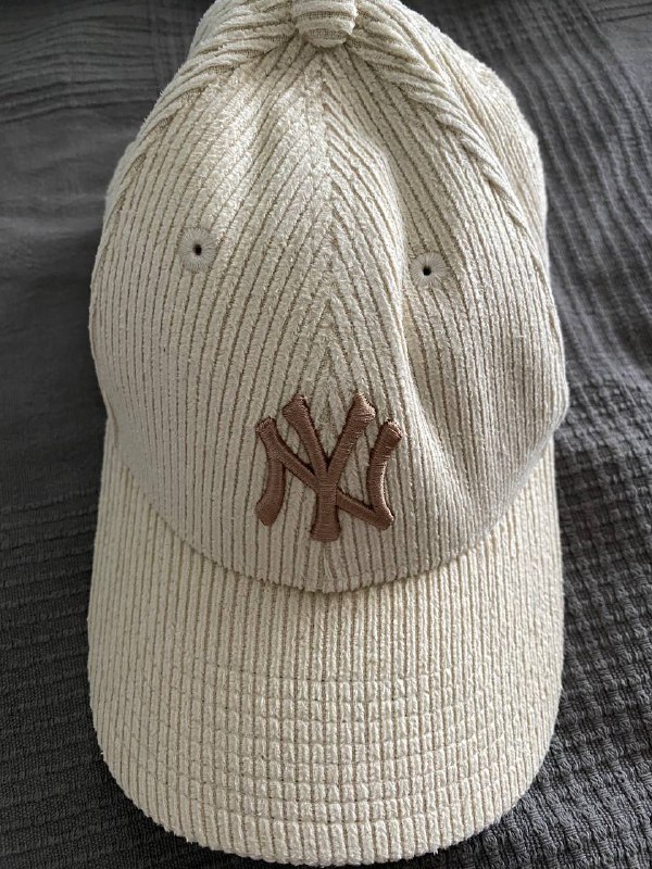 Кепка New Era, мужские лосины, джинсовая юбка, плед