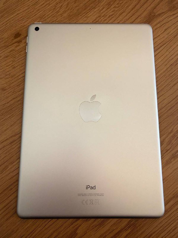 iPad 9th 64gb Wi-Fi с чехлом, стилусом и кабелем 2