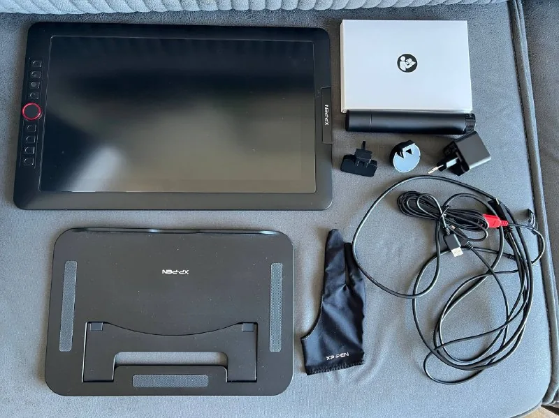 XP-Pen Artist 15.6 Pro V2 Graphics Tablet 1