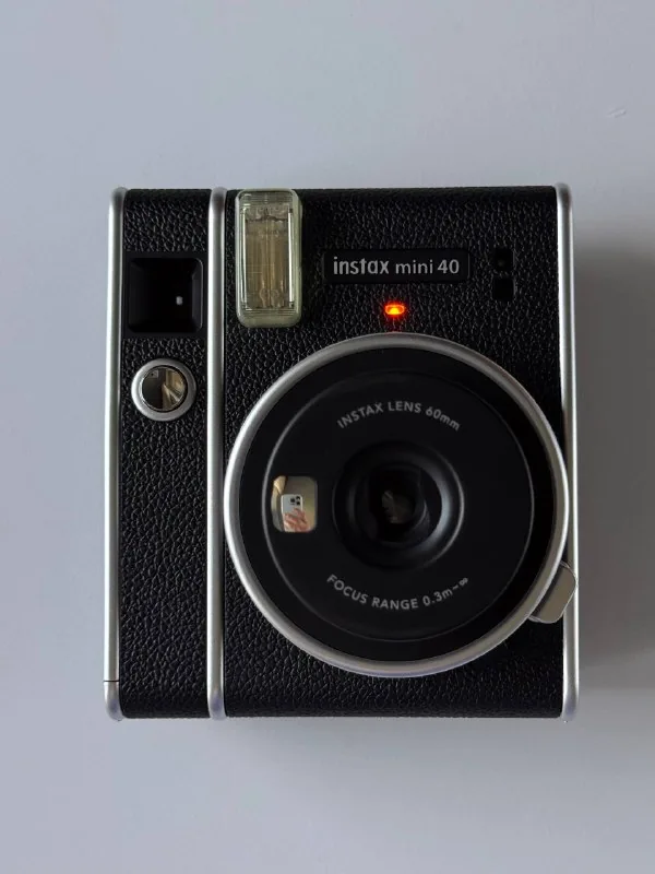 Fujifilm Instax Mini 40 1