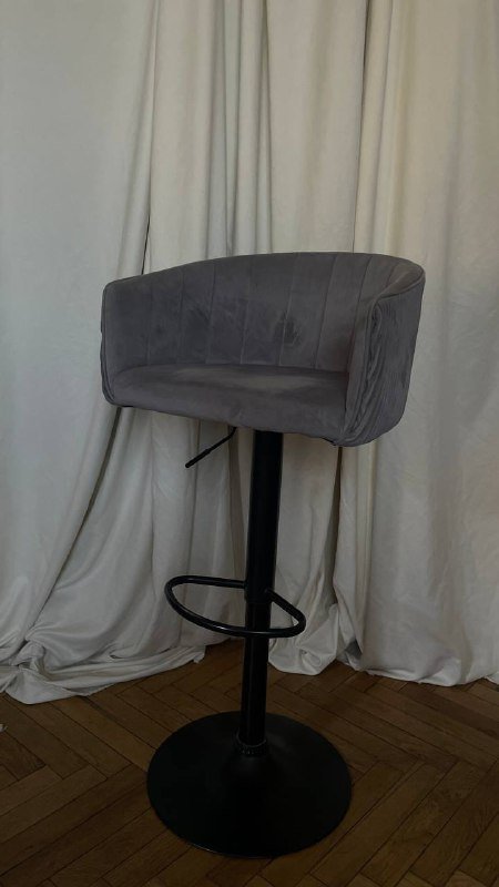 Барный стул серый мягкий
