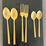 Столовые приборы, кружки, чашки 1