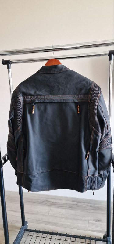 Мужская кожаная мотокуртка Icon, Мотокуртка VULCAN, Женские мотосапоги Harley-Davidson, Мотошлем Icon Airmada Thriller 4