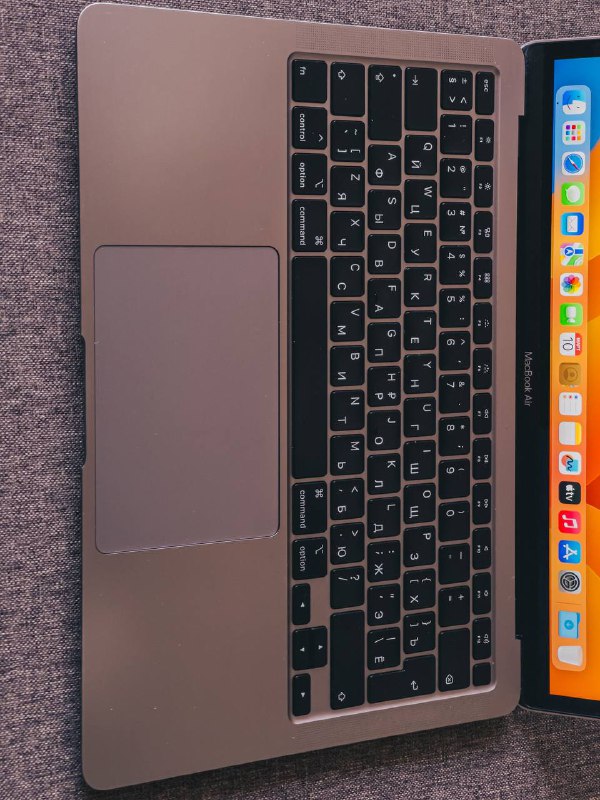 MacBook Air 2020 (Intel, 8/256 ГБ) 2