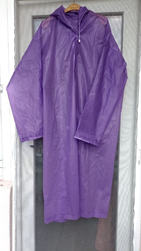 Тапки, дождевик, силиконовый коврик, стакан Miniso 3