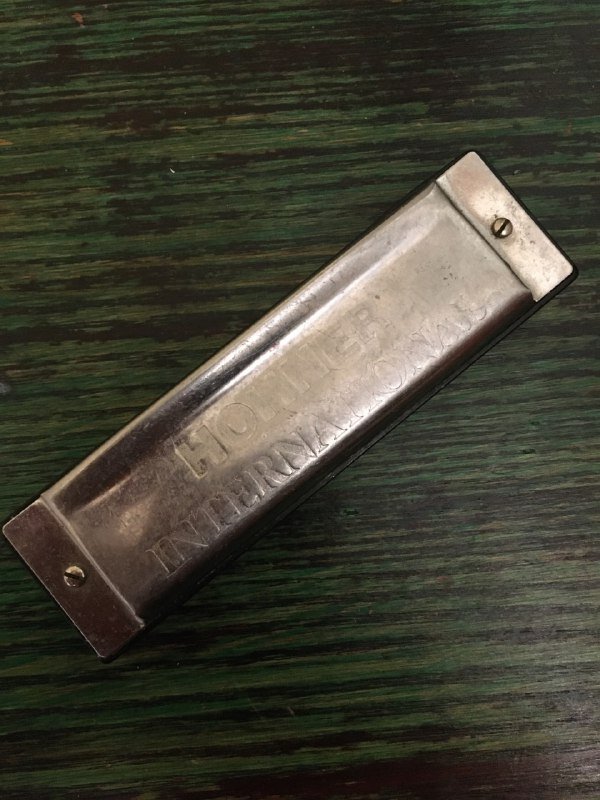 Джазовые струны, губная гармошка, диджейские наушники AKG 4