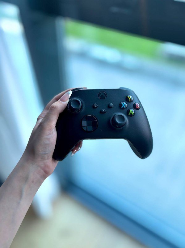 iPhone 14 Pro 1TB, Xiaomi электросамокат, Xbox контроллер 9