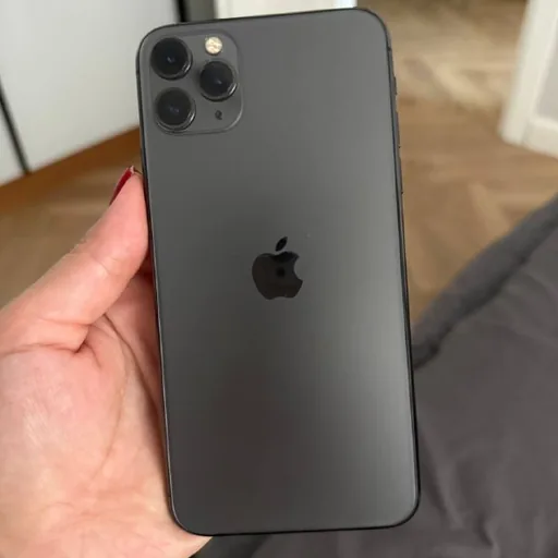 iPhone 11 Pro Max, iPhone 13 Pro