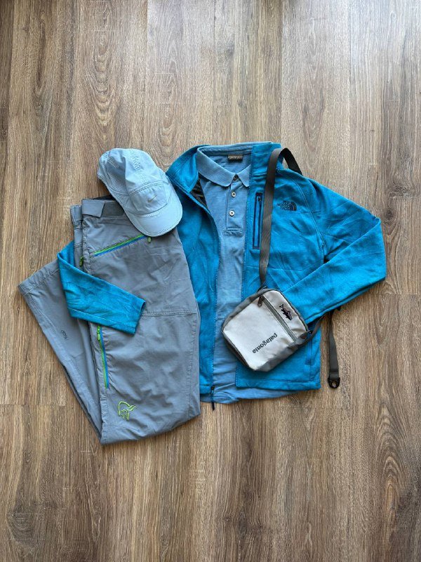 Софтшел The North Face S, Поло Napapijri голубое XL, Штаны Norrona XL-XXL, Кепка Nike Clima-Fit