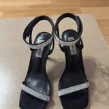 Женские босоножки Steve Madden 1