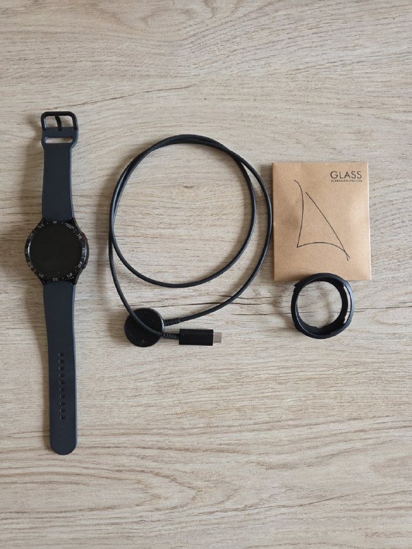 Galaxy Watch 5 44mm, ремешок, зарядка, защитные стекла, чехол
