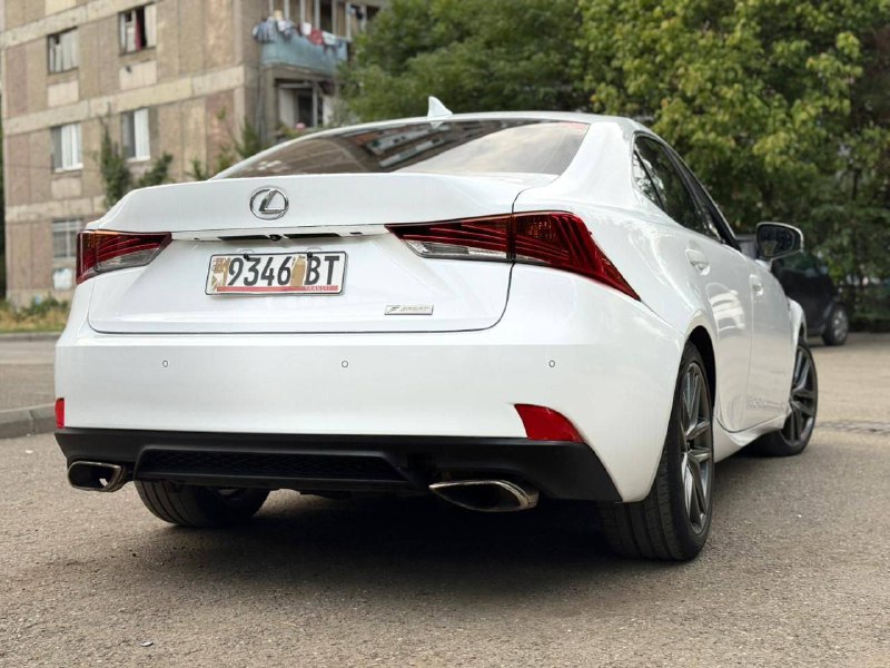 Lexus ISF 350 2019 3