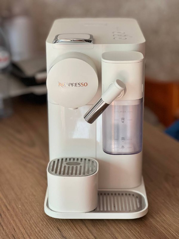 Кофемашина De’Longhi Nespresso Lattissima One EN510.W 3