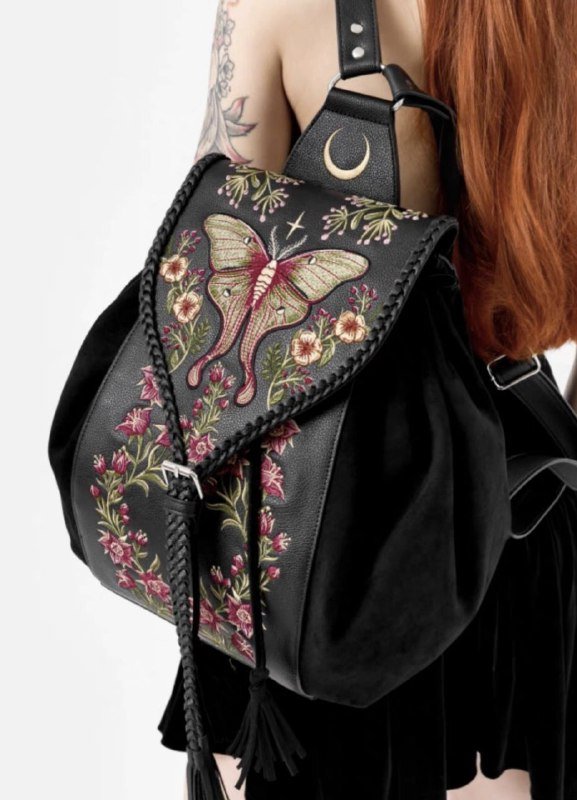 Сумка с вышивкой бабочки и цветами