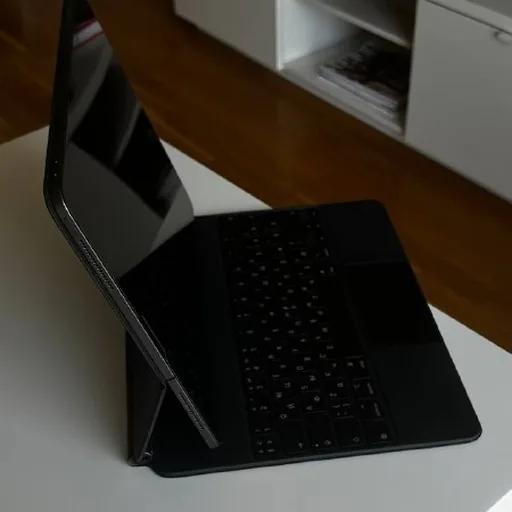 iPad Pro 12.9 256 GB Cellular, Magic Keyboard