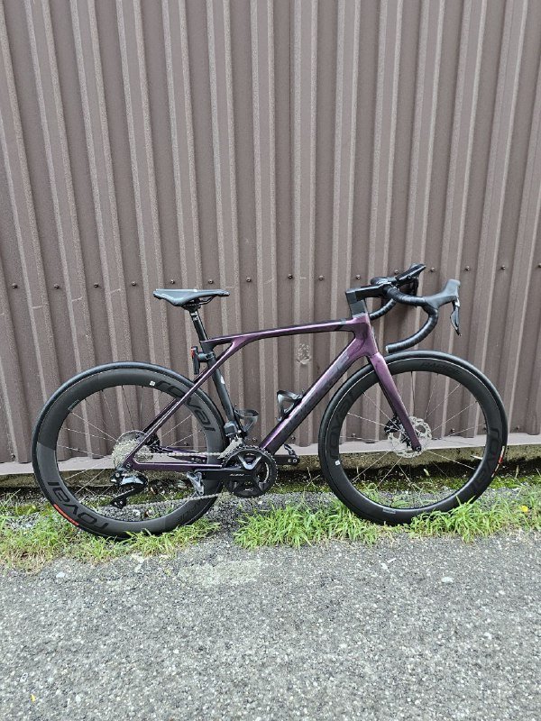 Велосипед шоссейный и комплект колес