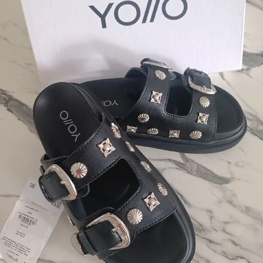 Женские кожаные сандалии Yollo