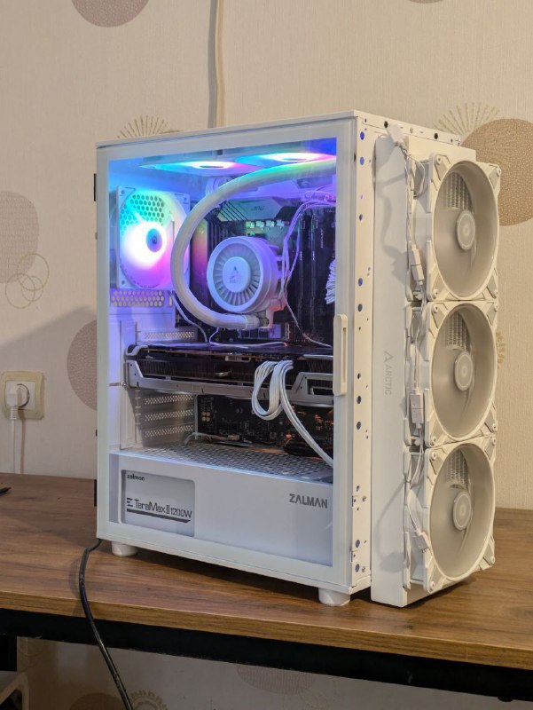 Игровой компьютер в белом корпусе Ryzen 5500, 32ГБ RAM, Radeon 6800XT 4
