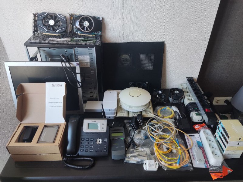 Видеокарта GTX1060, Radeon HD5750, монитор, Microtik и другое 7