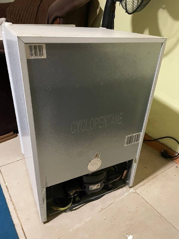 Холодильник Hisense в отличном состоянии 4