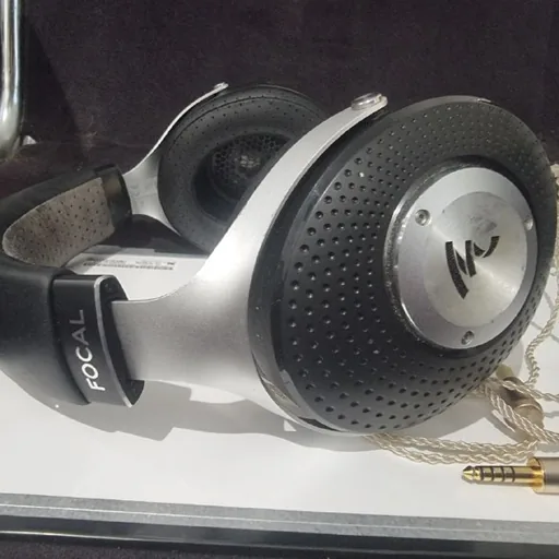 Focal Elegia headphones, EarMen Angel DAC amplifier