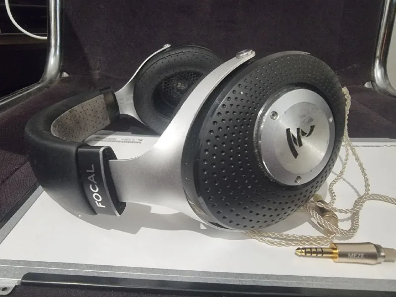 Focal Elegia headphones, EarMen Angel DAC amplifier 1