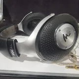 Focal Elegia headphones, EarMen Angel DAC amplifier 1