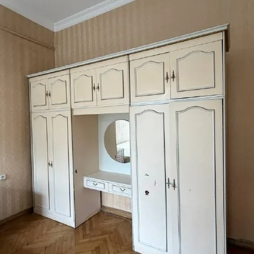 Шкаф, кровать с матрасом, 2 тумбы