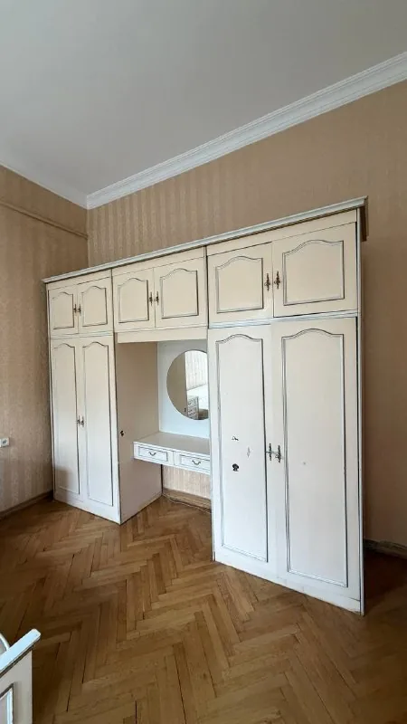 Шкаф, кровать с матрасом, 2 тумбы 1